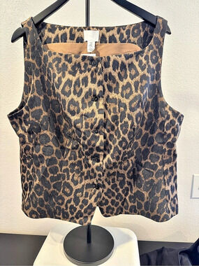 H&M Leopard Print Sleeveless Button Up Blouse/vest Size XL, NWT